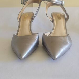 Louise et Cie Silver Slingback Point Toe Pumps, EUC, Sz. 9